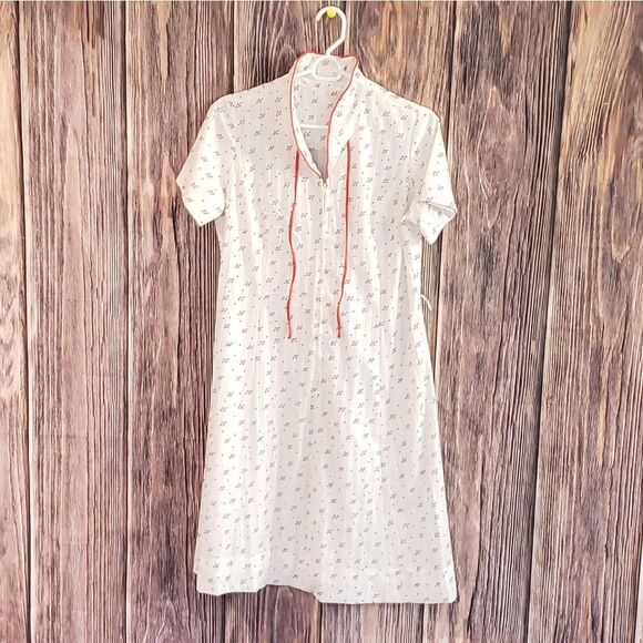 Vintage Homemade Floral Night Gown - Picture 1 of 15